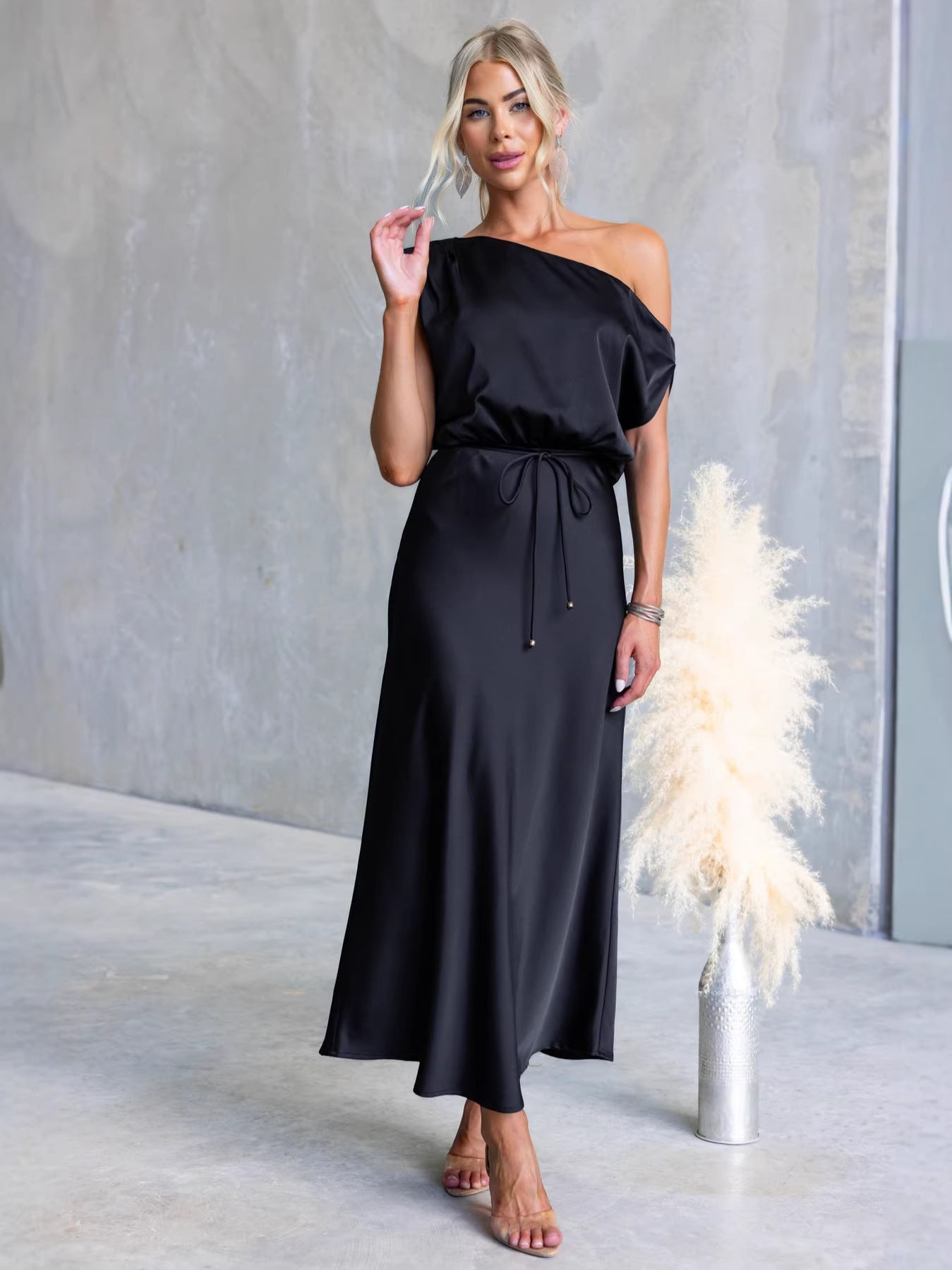 Solid Color One-shoulder Sleeveless Belted Casual Maxi Dress